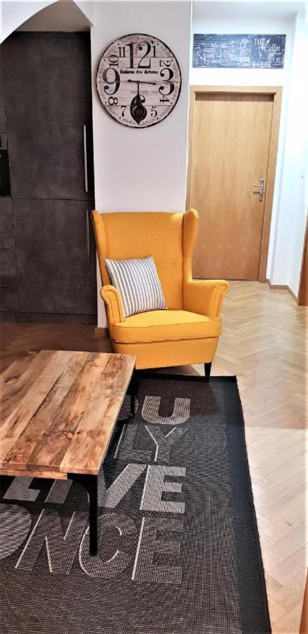 Old Town - Terrace & Parking Apartment *