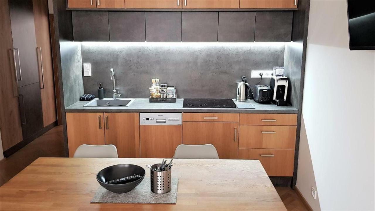 Old Town - Terrace & Parking Apartment *